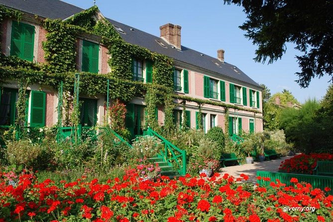 VIP VERSAILLES AND GIVERNY 